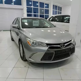 Toyota Camry 2015