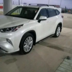 Toyota Highlander 2022