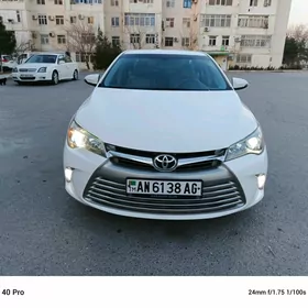 Toyota Camry 2016