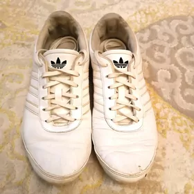 Original adidas krasovka