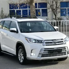 Toyota Highlander 2018