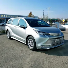 Toyota Sienna 2021