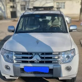 Mitsubishi Pajero 2007