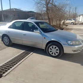 Toyota Camry 2001