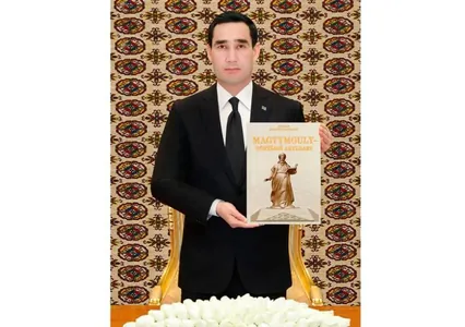 Serdar Berdimuhamedow «Magtymguly — dünýäniň akyldary» atly kitabyny ýazyp tamamlady