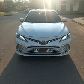 Toyota Camry 2020