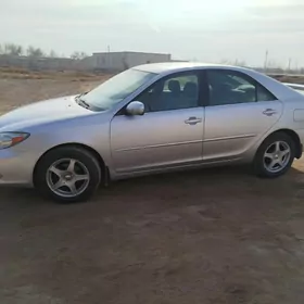 Toyota Camry 2004