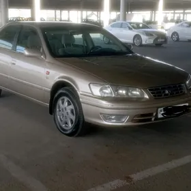 Toyota Camry 1999