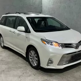 Toyota Sienna 2020