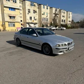 BMW E39 2001