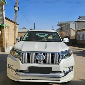 Toyota Land Cruiser Prado 2023