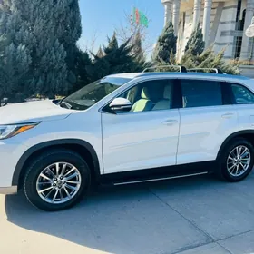 Toyota Highlander 2019