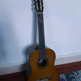 Gitara Yamaha C40