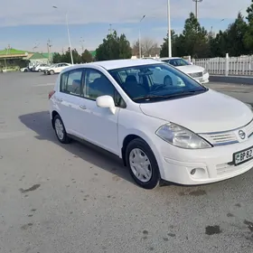 Nissan Versa 2010