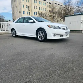 Toyota Camry 2012