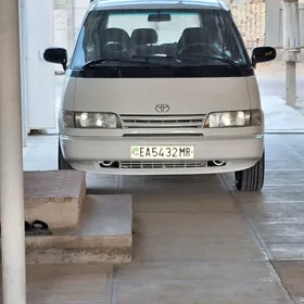 Toyota Previa 1990