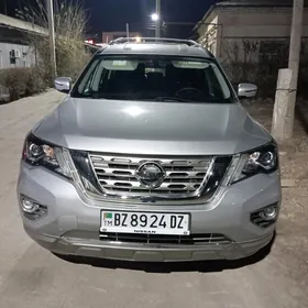 Nissan Pathfinder 2019