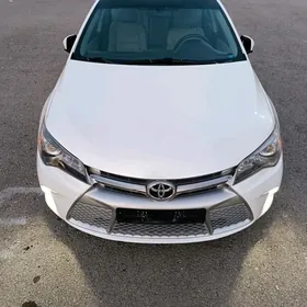 Toyota Camry 2015