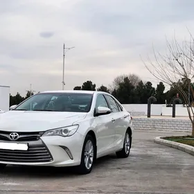 Toyota Camry 2017