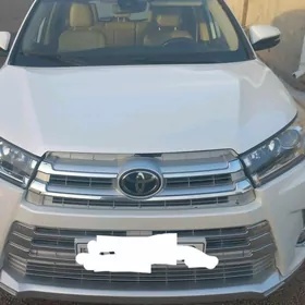 Toyota Highlander 2019