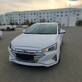 Hyundai Elantra 2020