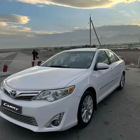 Toyota Camry 2012