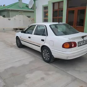 Toyota Corolla 2000