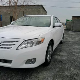 Toyota Camry 2010