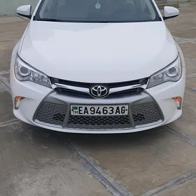 Toyota Camry 2016