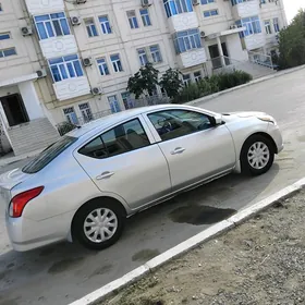 Nissan Versa 2017