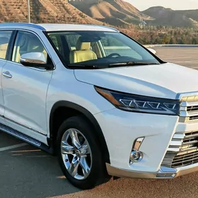 Toyota Highlander 2019