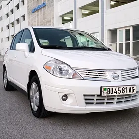 Nissan Versa 2008