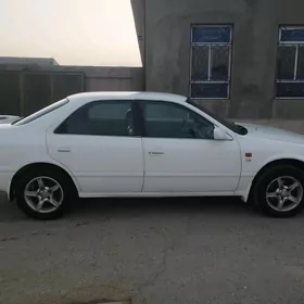 Toyota Camry 2001