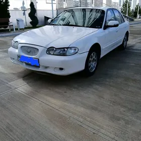 Hyundai Sonata 1997