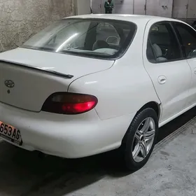 Hyundai Elantra 1996