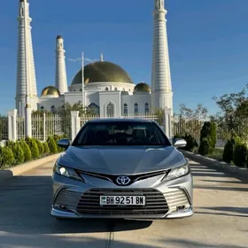 Toyota Camry 2018