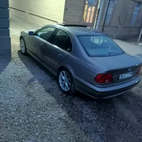 BMW E39 1999