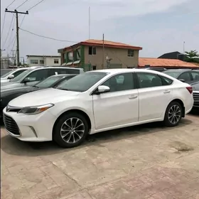 Toyota Avalon 2017