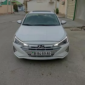 Hyundai Elantra 2020