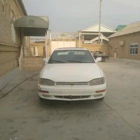 Toyota Camry 1993