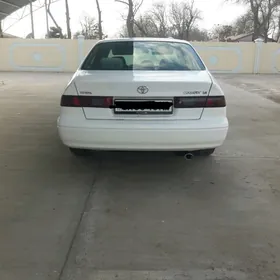 Toyota Camry 1999