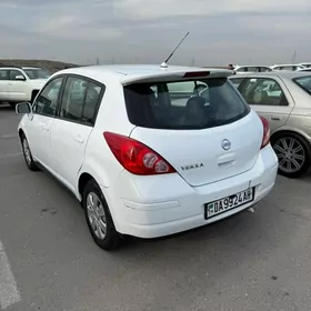 Nissan Versa 2009