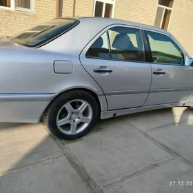 Mercedes-Benz 300CE 1998