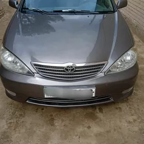 Toyota Camry 2004