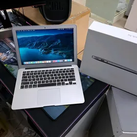 APPLE MACBOOK AIR 8/256GB