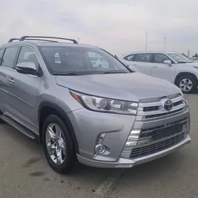 Toyota Highlander 2019