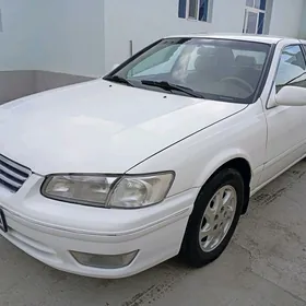 Toyota Camry 2000