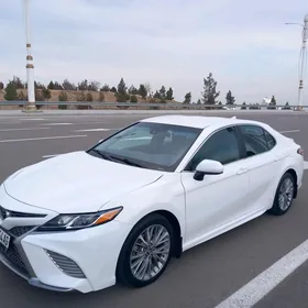 Toyota Camry 2020