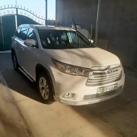 Toyota Highlander 2016