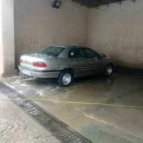 Opel Omega 1999